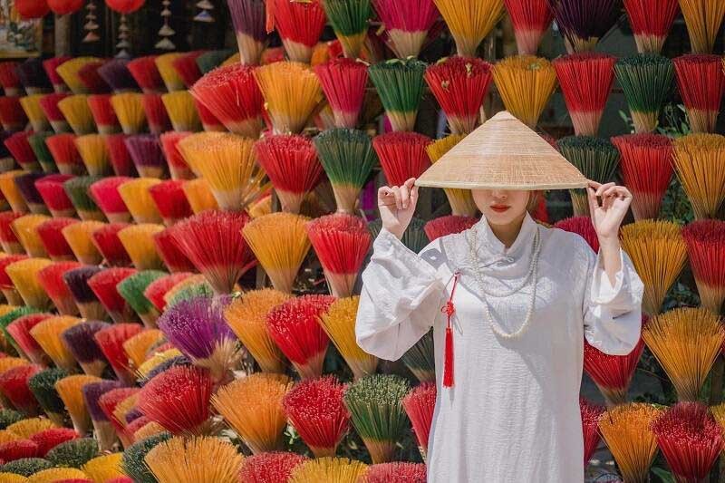 Làng hương Thuỷ Xuân gần Đồi Vọng Cảnh