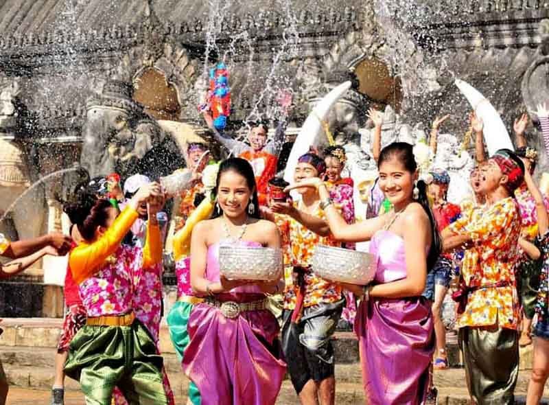 Lễ hội té nước Songkran
