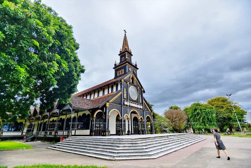 Nhà thờ Gỗ Kon Tum Nhà thờ Gỗ Kon Tum