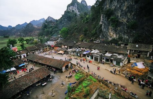 Tour du lịch từ Tp Hồ Chí Minh đi Sapa - phố cổ Hà Nội