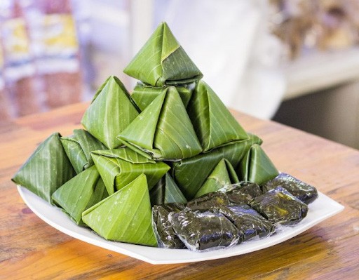 Bánh ít lá gai, đặc sản nổi tiếng ở những địa điểm du lịch ở Quy Nhơn Bình Định