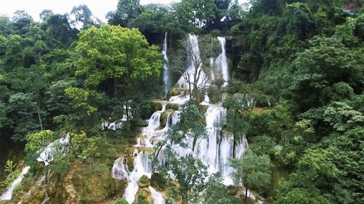 Thác Dải Yếm Mộc Châu