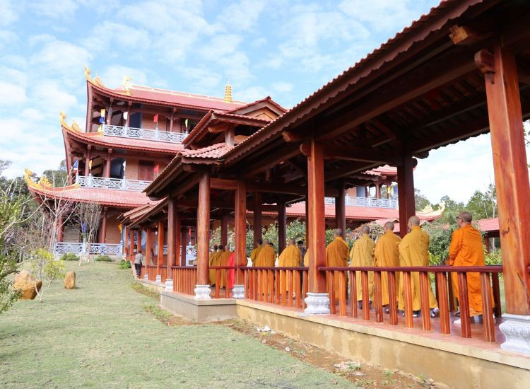 Kiến trúc giao thoa giữa truyền thống và văn hóa Tây Nguyên chùa Khánh Lâm 2