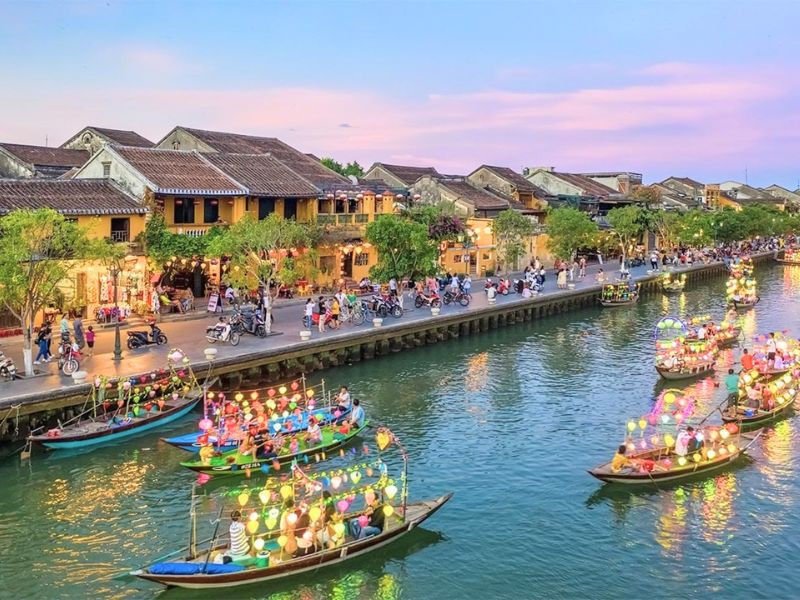 Dạo quanh Phố Cổ Hội An