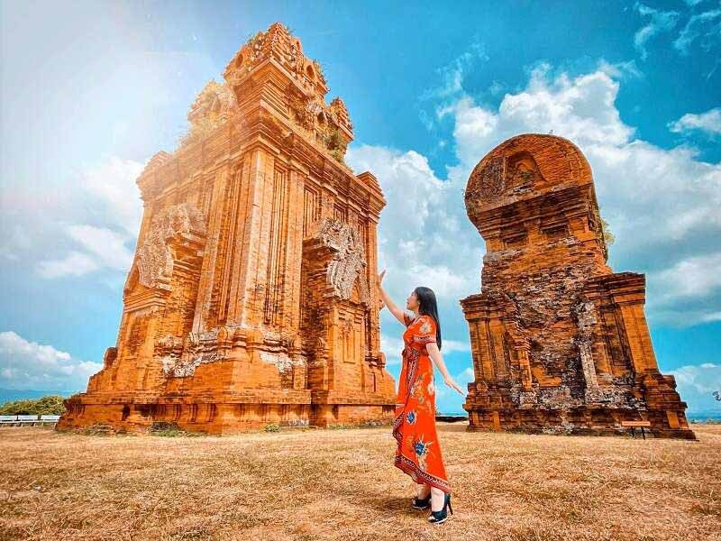 Tháp bánh ít Tổng quan về tháp Bánh Ít