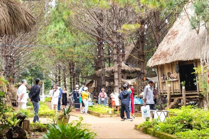 Khám phá chợ phiên Măng Đen Khám phá chợ phiên Măng Đen