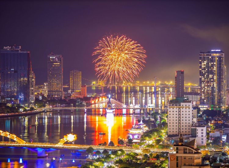tour Đà Nẵng lễ 30/4 3