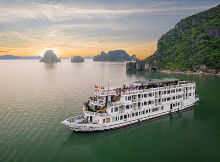 tour du thuyền Nha Trang trọn gói 2