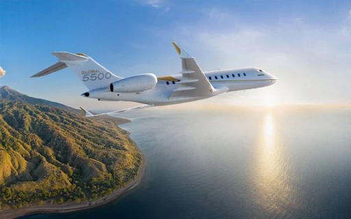 Di chuyển đến Đà Nẵng bằng máy bay