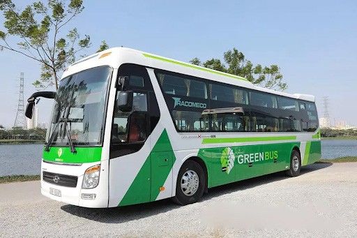 Di chuyển đến Đà Nẵng bằng xe khách
