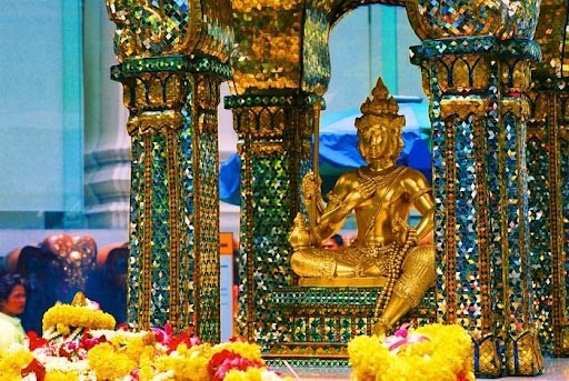 Tứ Diện Thần linh thiêng nhất Bangkok