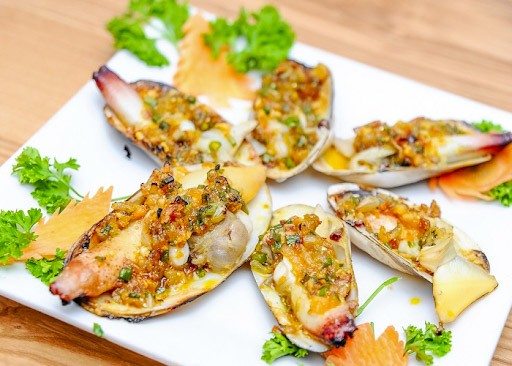 Tu hài nướng mỡ hành