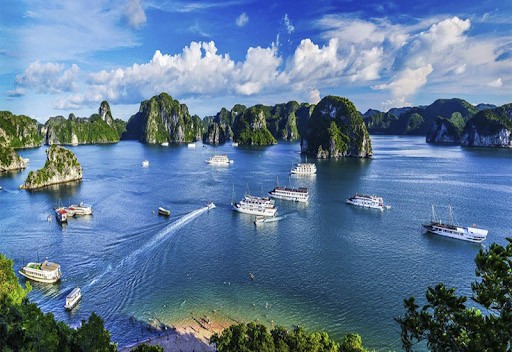 Vẻ đẹp cảnh quan vịnh Hạ Long